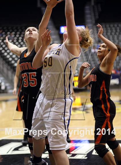 Thumbnail 2 in Shawnee Mission Northwest vs. South (KSHSAA 6A Playoff) photogallery.