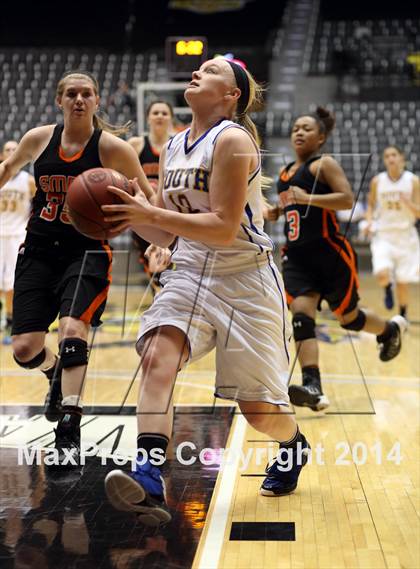 Thumbnail 3 in Shawnee Mission Northwest vs. South (KSHSAA 6A Playoff) photogallery.