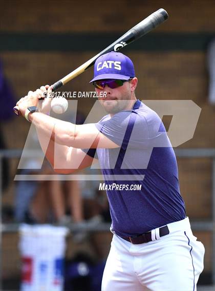 Thumbnail 3 in Godley vs. Wylie (UIL 4A Region 1 Final) photogallery.