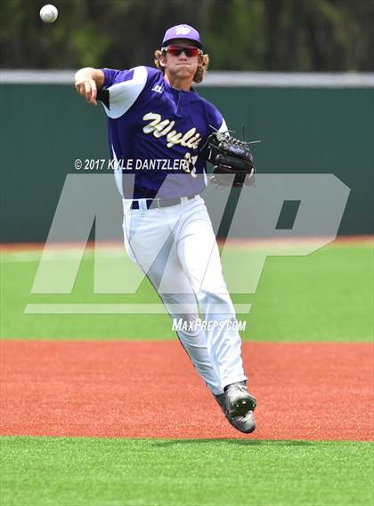 Thumbnail 1 in Godley vs. Wylie (UIL 4A Region 1 Final) photogallery.