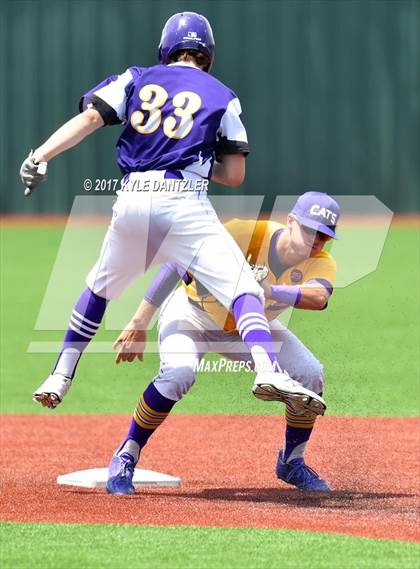 Thumbnail 2 in Godley vs. Wylie (UIL 4A Region 1 Final) photogallery.