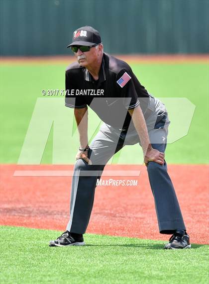 Thumbnail 2 in Godley vs. Wylie (UIL 4A Region 1 Final) photogallery.