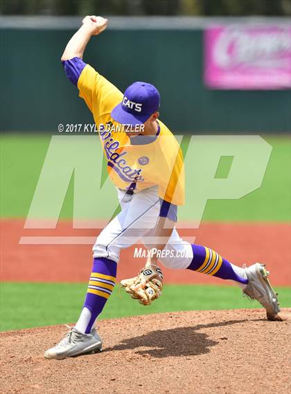 Thumbnail 2 in Godley vs. Wylie (UIL 4A Region 1 Final) photogallery.