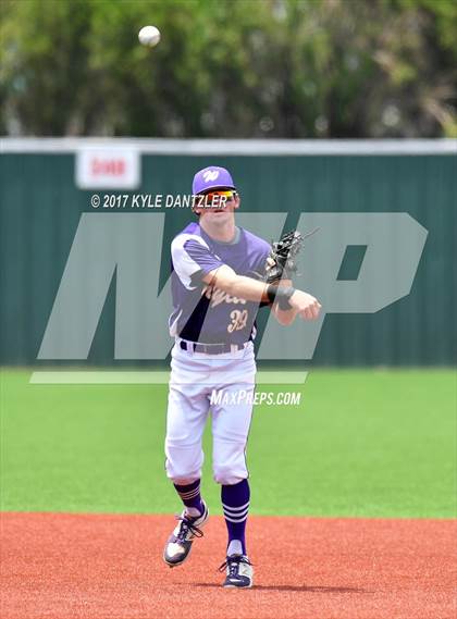 Thumbnail 1 in Godley vs. Wylie (UIL 4A Region 1 Final) photogallery.
