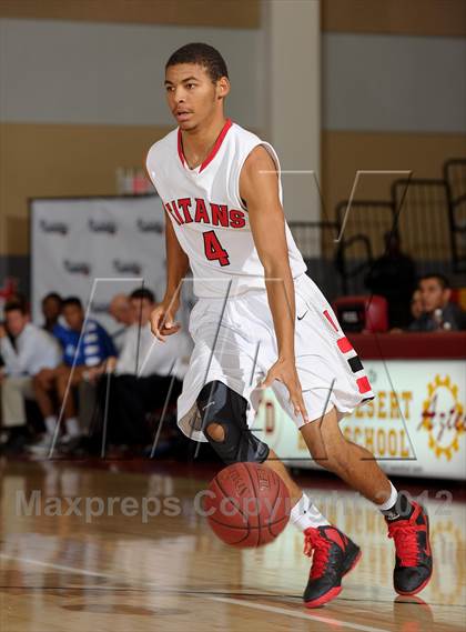 Thumbnail 3 in Antelope vs. De La Salle (MaxPreps Holiday Classic) photogallery.