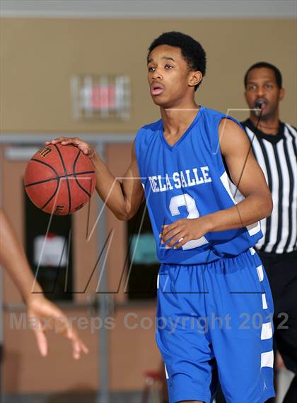 Thumbnail 3 in Antelope vs. De La Salle (MaxPreps Holiday Classic) photogallery.