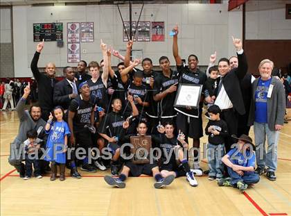 Thumbnail 3 in Oaks Christian vs. Windward (CIF SoCal D4 Regional Final) photogallery.
