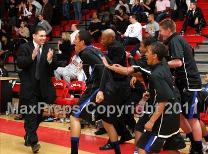 Thumbnail 1 in Oaks Christian vs. Windward (CIF SoCal D4 Regional Final) photogallery.