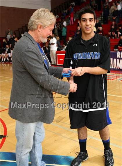 Thumbnail 1 in Oaks Christian vs. Windward (CIF SoCal D4 Regional Final) photogallery.
