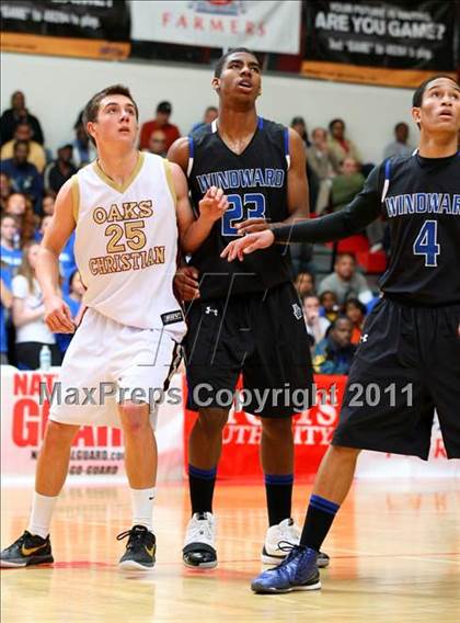 Thumbnail 2 in Oaks Christian vs. Windward (CIF SoCal D4 Regional Final) photogallery.