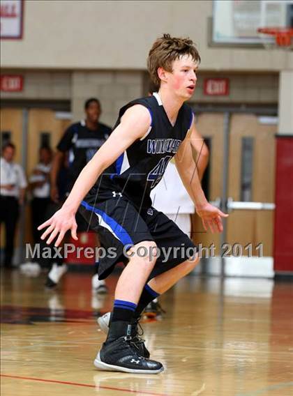 Thumbnail 1 in Oaks Christian vs. Windward (CIF SoCal D4 Regional Final) photogallery.