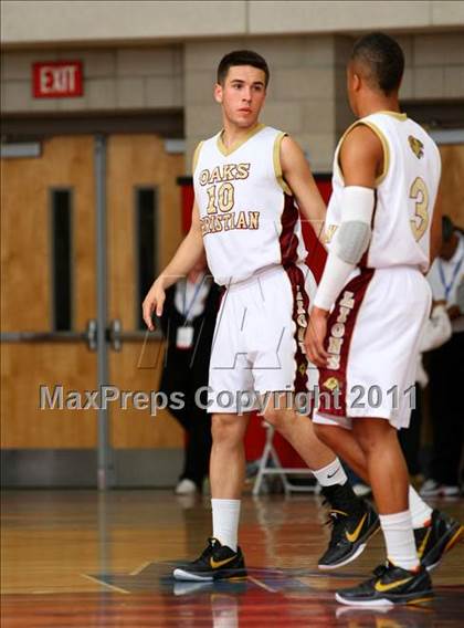 Thumbnail 2 in Oaks Christian vs. Windward (CIF SoCal D4 Regional Final) photogallery.