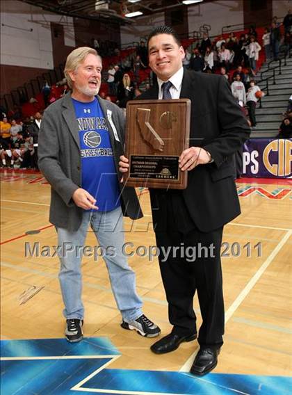 Thumbnail 3 in Oaks Christian vs. Windward (CIF SoCal D4 Regional Final) photogallery.
