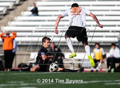 Thumbnail 2 in Webster Groves vs Washburn Rural (Gateway City Soccer Classic) photogallery.