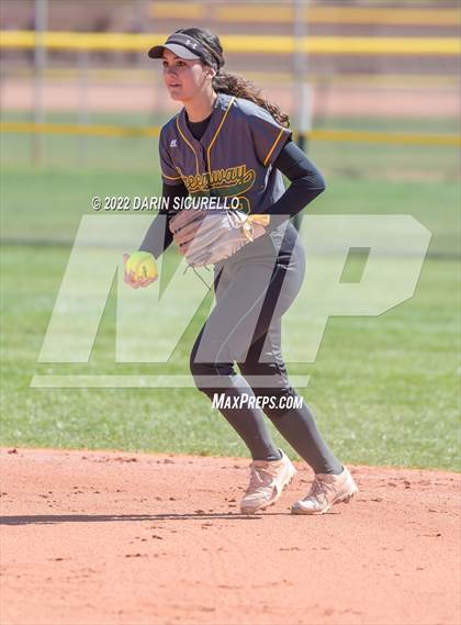 Thumbnail 2 in Greenway vs Canyon del Oro (Dave Kops Tournament of Champions) photogallery.
