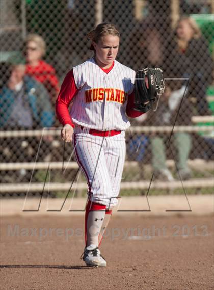 Thumbnail 1 in Oakdale vs. Los Banos photogallery.