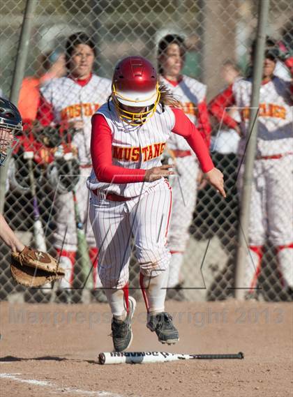 Thumbnail 2 in Oakdale vs. Los Banos photogallery.