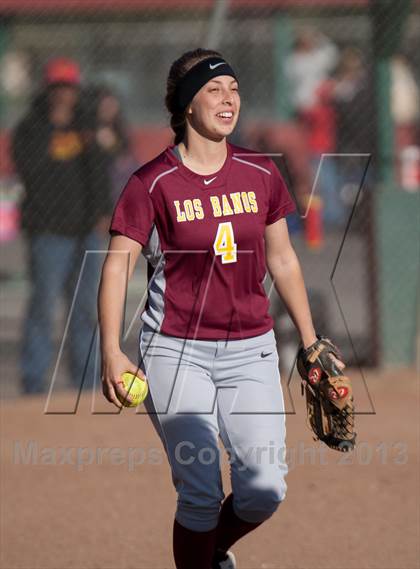 Thumbnail 2 in Oakdale vs. Los Banos photogallery.