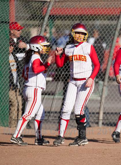 Thumbnail 1 in Oakdale vs. Los Banos photogallery.