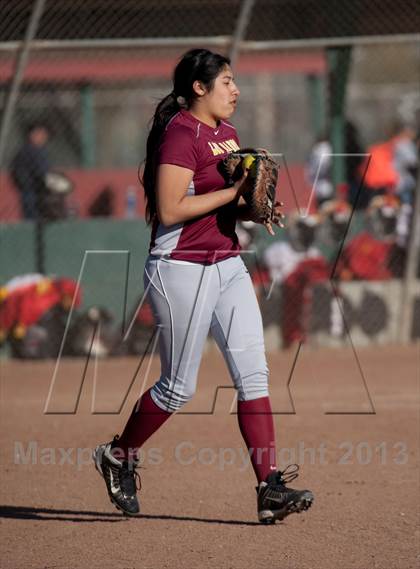 Thumbnail 3 in Oakdale vs. Los Banos photogallery.