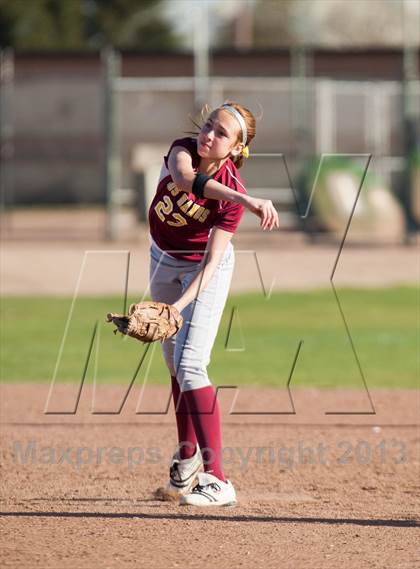 Thumbnail 2 in Oakdale vs. Los Banos photogallery.