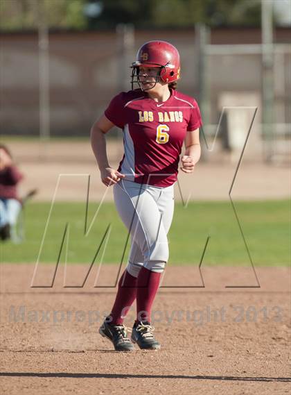 Thumbnail 2 in Oakdale vs. Los Banos photogallery.