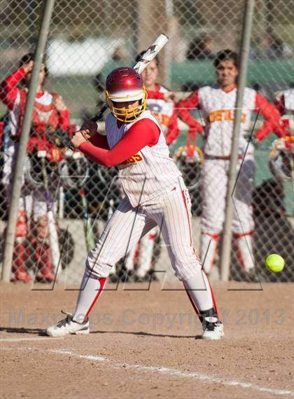 Thumbnail 2 in Oakdale vs. Los Banos photogallery.