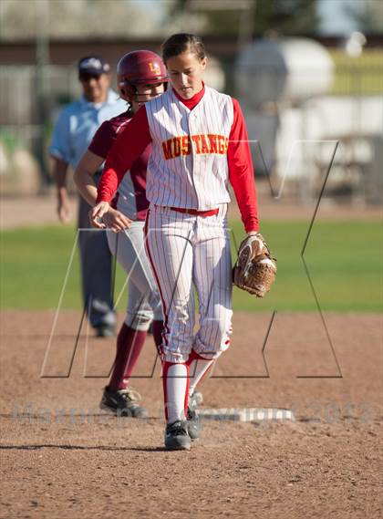 Thumbnail 3 in Oakdale vs. Los Banos photogallery.