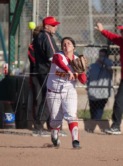 Thumbnail 2 in Oakdale vs. Los Banos photogallery.