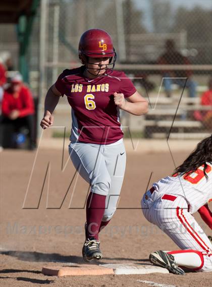 Thumbnail 3 in Oakdale vs. Los Banos photogallery.