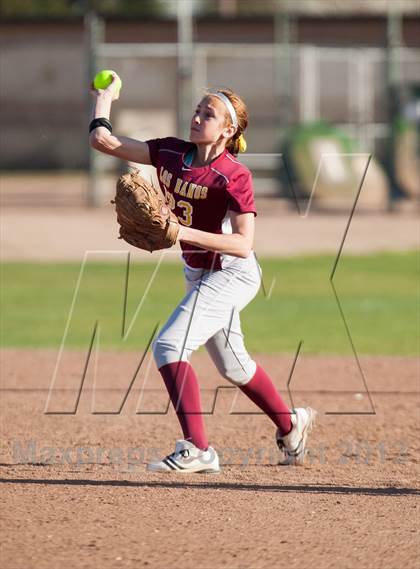 Thumbnail 3 in Oakdale vs. Los Banos photogallery.