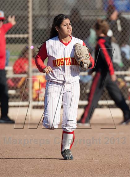 Thumbnail 2 in Oakdale vs. Los Banos photogallery.
