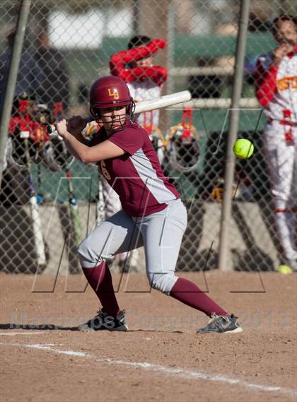 Thumbnail 1 in Oakdale vs. Los Banos photogallery.