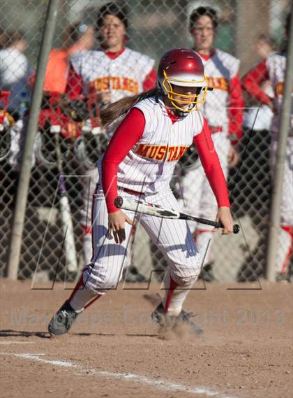 Thumbnail 1 in Oakdale vs. Los Banos photogallery.