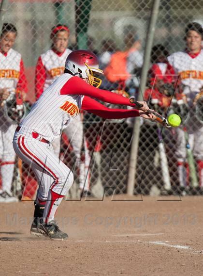 Thumbnail 1 in Oakdale vs. Los Banos photogallery.