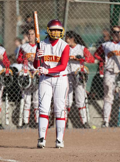 Thumbnail 1 in Oakdale vs. Los Banos photogallery.