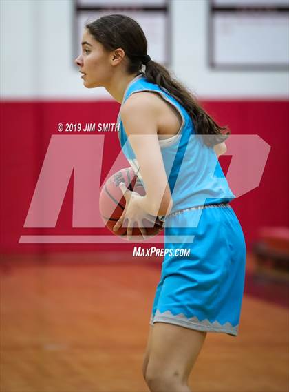 Thumbnail 2 in Cleveland vs. Albuquerque Academy (Joe Armijo Basketball Classic) photogallery.