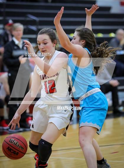 Thumbnail 1 in Cleveland vs. Albuquerque Academy (Joe Armijo Basketball Classic) photogallery.