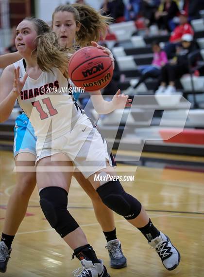 Thumbnail 3 in Cleveland vs. Albuquerque Academy (Joe Armijo Basketball Classic) photogallery.