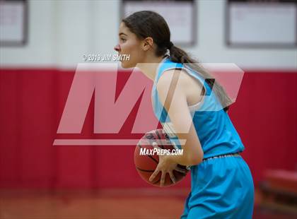 Thumbnail 1 in Cleveland vs. Albuquerque Academy (Joe Armijo Basketball Classic) photogallery.