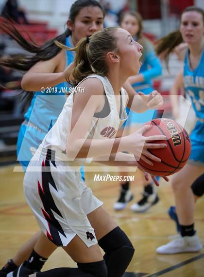 Thumbnail 3 in Cleveland vs. Albuquerque Academy (Joe Armijo Basketball Classic) photogallery.