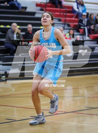 Thumbnail 3 in Cleveland vs. Albuquerque Academy (Joe Armijo Basketball Classic) photogallery.