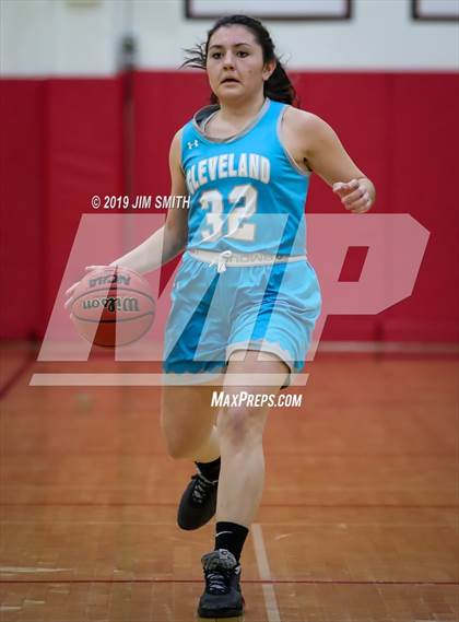 Thumbnail 2 in Cleveland vs. Albuquerque Academy (Joe Armijo Basketball Classic) photogallery.