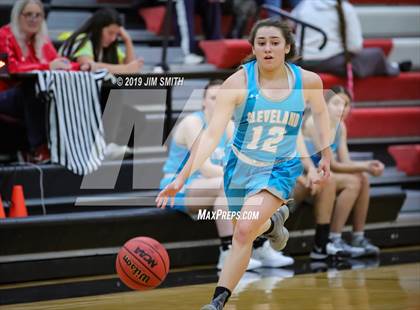 Thumbnail 2 in Cleveland vs. Albuquerque Academy (Joe Armijo Basketball Classic) photogallery.