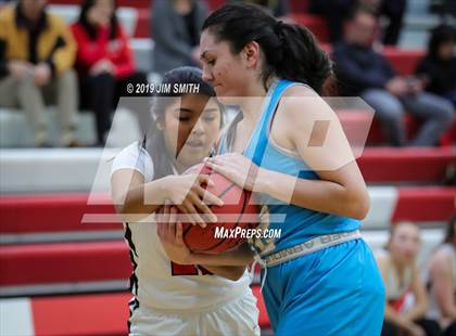 Thumbnail 3 in Cleveland vs. Albuquerque Academy (Joe Armijo Basketball Classic) photogallery.