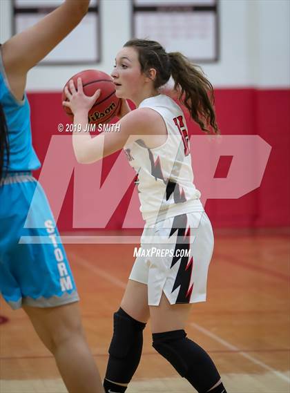 Thumbnail 2 in Cleveland vs. Albuquerque Academy (Joe Armijo Basketball Classic) photogallery.