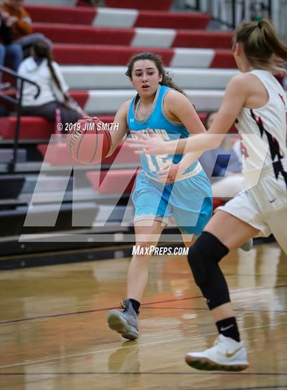 Thumbnail 2 in Cleveland vs. Albuquerque Academy (Joe Armijo Basketball Classic) photogallery.