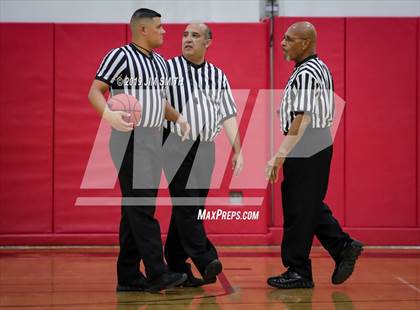 Thumbnail 2 in Cleveland vs. Albuquerque Academy (Joe Armijo Basketball Classic) photogallery.