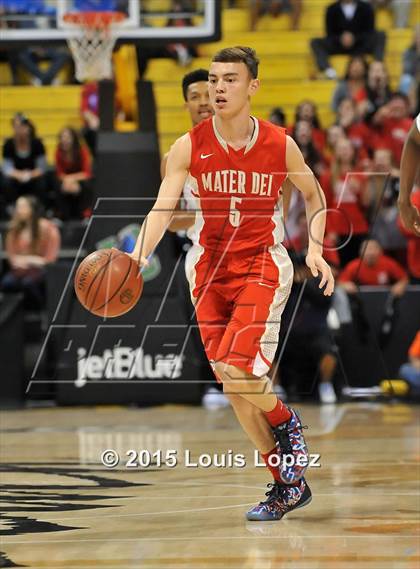 Thumbnail 3 in Fairfax vs. Mater Dei (CIF SoCal Regional Open Division Final) photogallery.