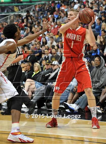 Thumbnail 1 in Fairfax vs. Mater Dei (CIF SoCal Regional Open Division Final) photogallery.